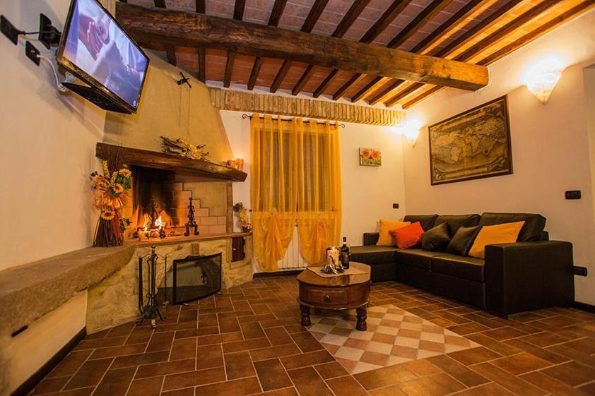 וולטרה Agriturismo Casa Al Povero מראה חיצוני תמונה